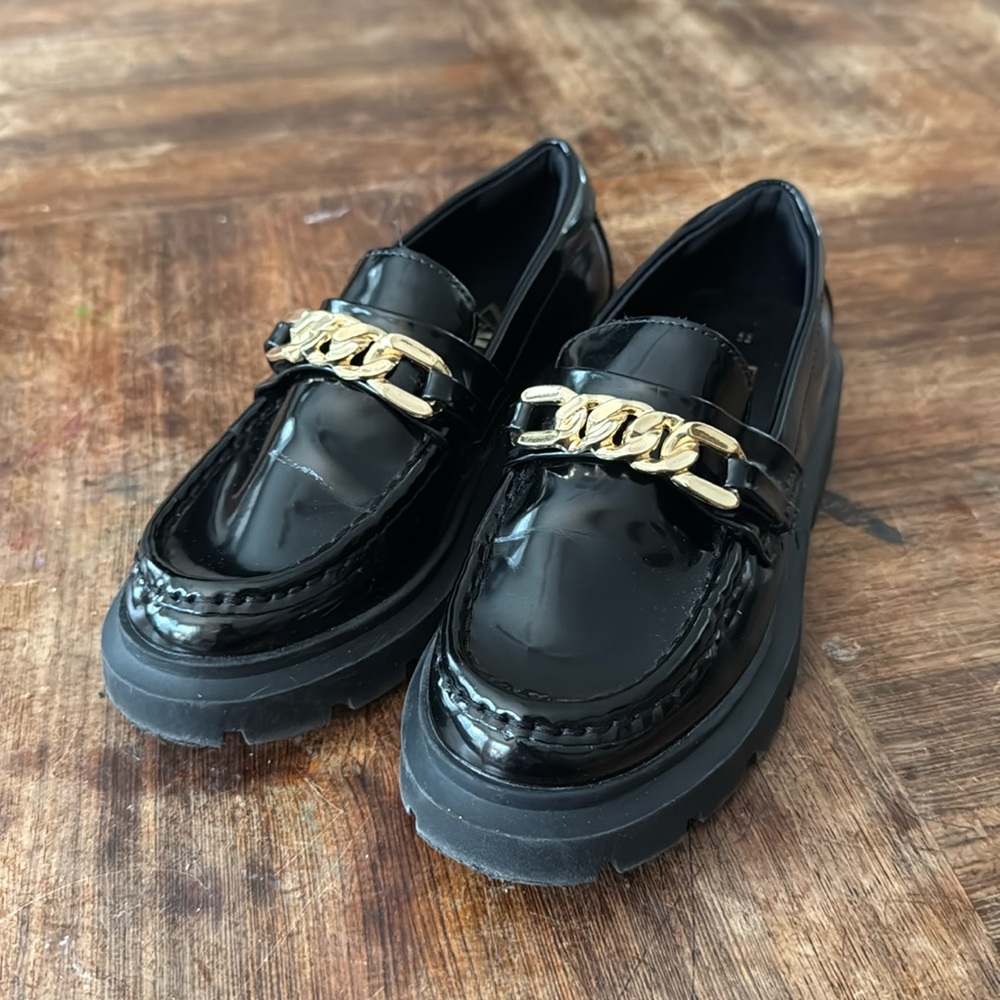 Girls size 32 black patent loafers from Zara